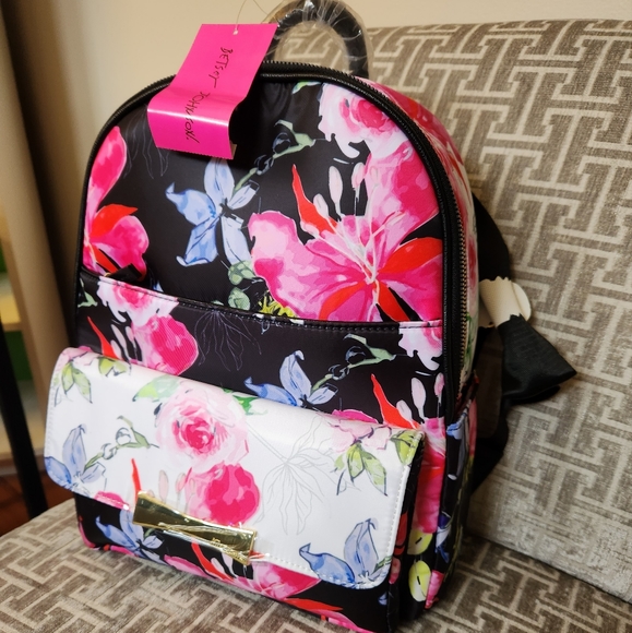 Betsey Johnson Handbags - NWT Betsey Johnson Floral Backpack Purse